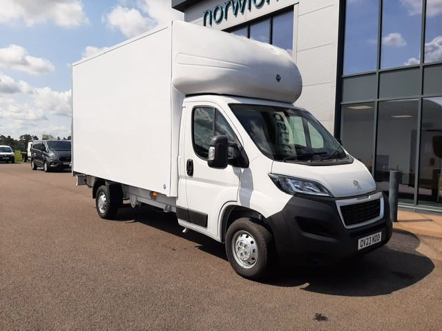 Long Term Luton Van Tail-Lift